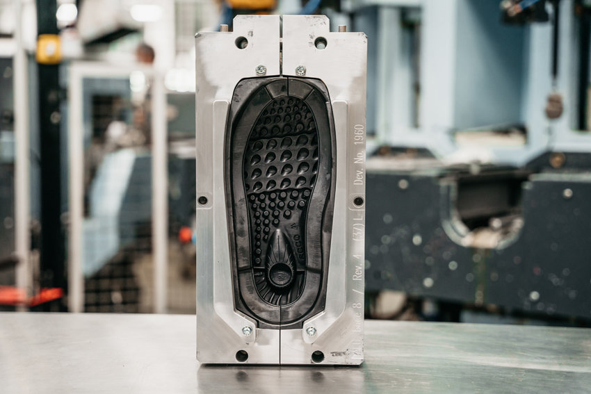 STRATASYS S'ASSOCIE A ECCO POUR INNOVER DANS LA FABRICATION DE CHAUSSURES GRACE A LA TECHNOLOGIE DE L'IMPRESSION 3D